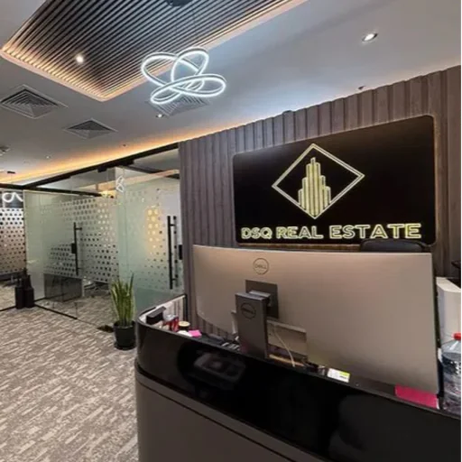 DSQ Real Estate